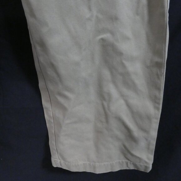 OLD NAVY - Classic Slim | 42 x 30 | Classic Khaki Straight Leg Pants - Picture 9 of 15